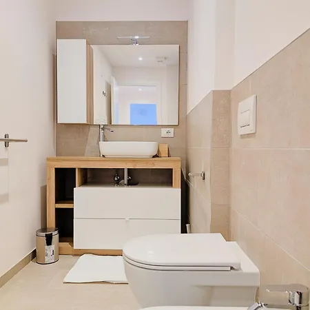 Le Rondini Apartment